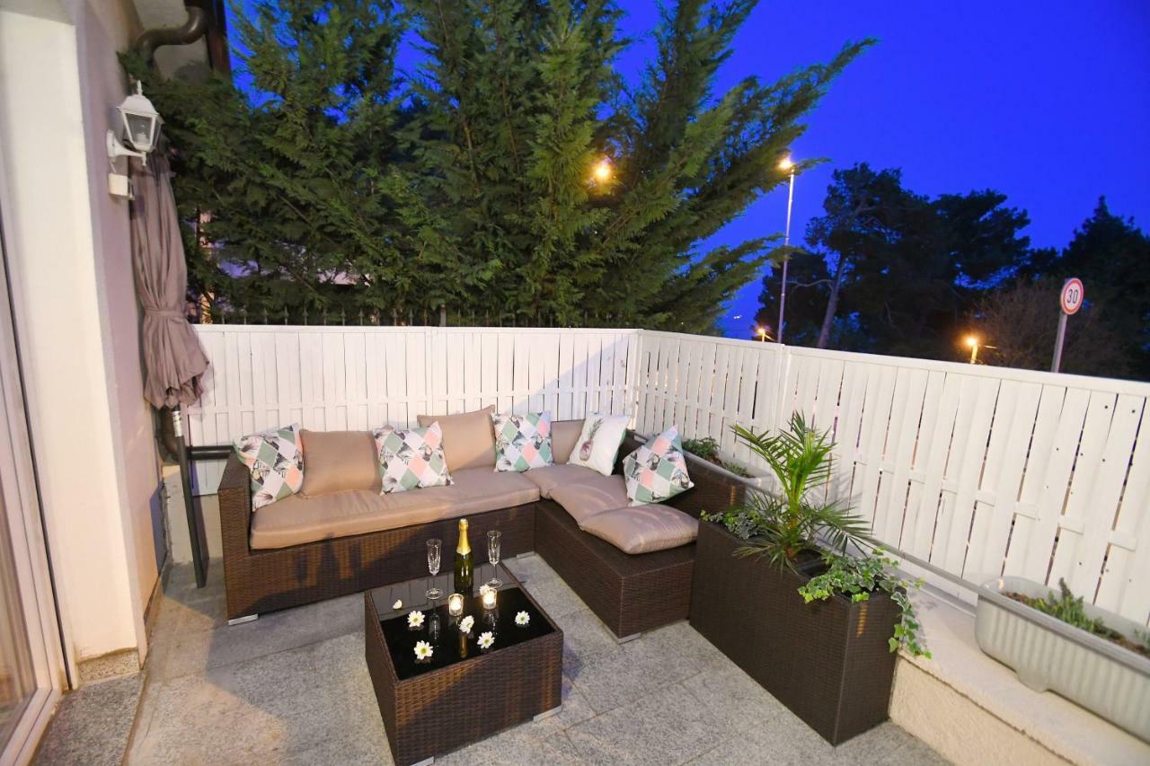 Apartment Libra With Sea View Опатія Екстер'єр фото