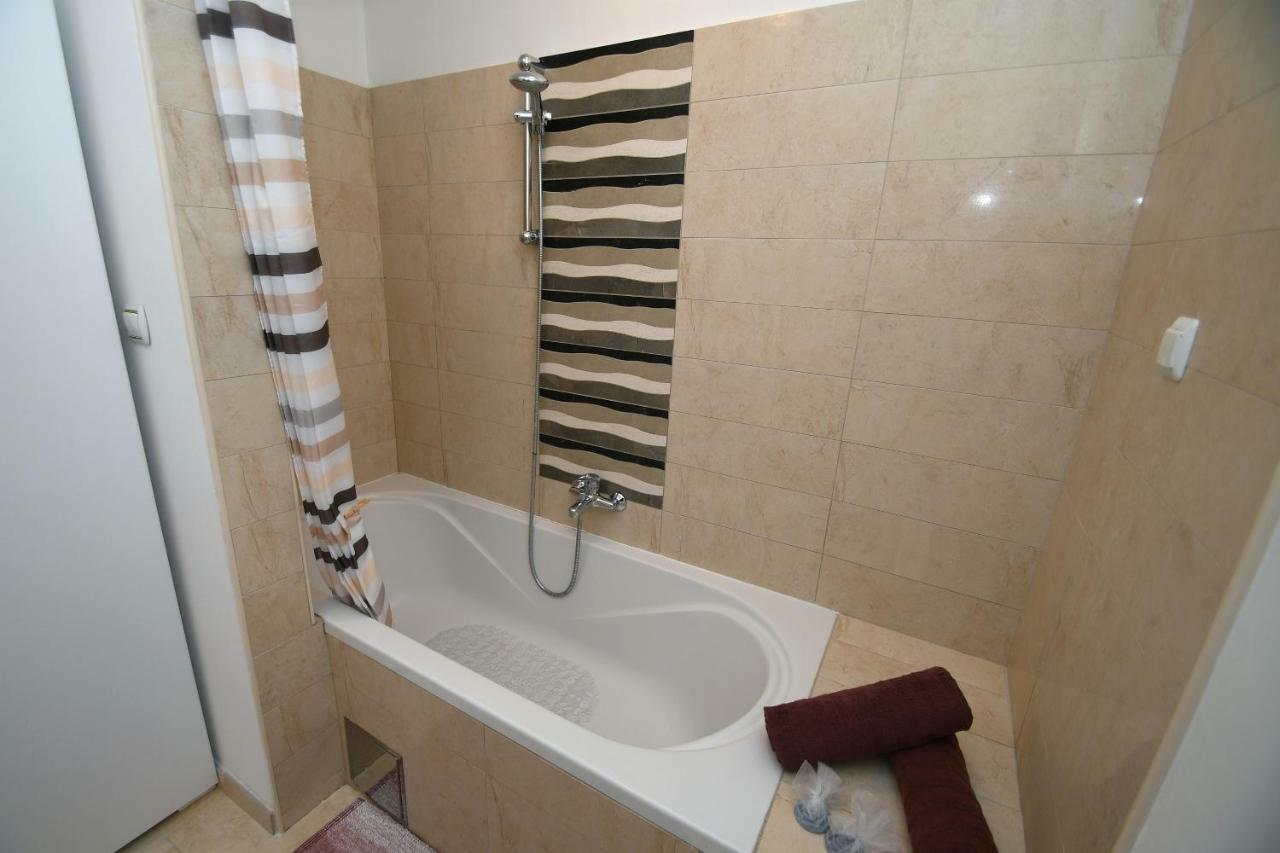 Apartment Libra With Sea View Опатія Екстер'єр фото